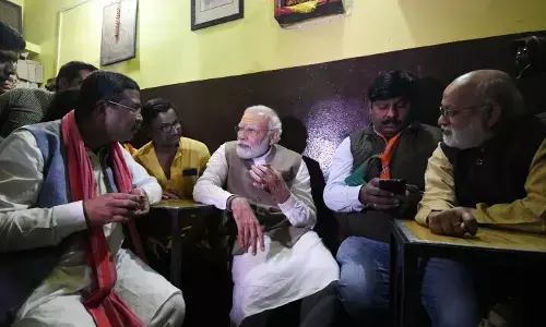 Pappu Chai seller of Banarass health deteriorated. PM Modi called to inquire about his well being Pappu Chai seller of Banarass health deteriorated. PM Modi called to inquire about his well being