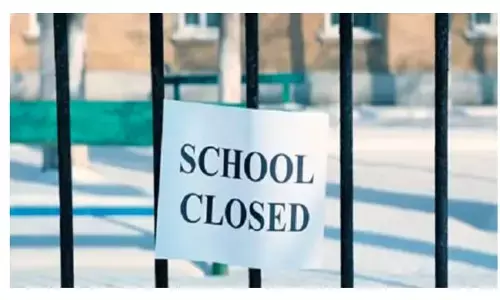 Noida schools from nursery to class 9 closed due to pollution, decision taken Noida schools from nursery to class 9 closed due to pollution, decision taken