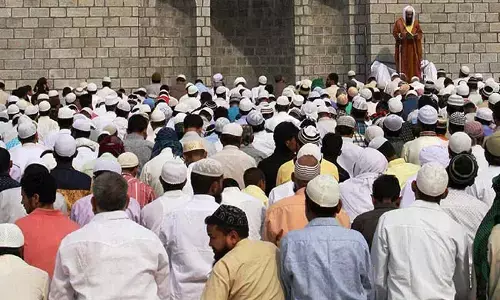 यूपी में मुसलमानों के लिए हो रही सपा-कांग्रेस में रस्साकशी यूपी में मुसलमानों के लिए हो रही सपा-कांग्रेस में रस्साकशी