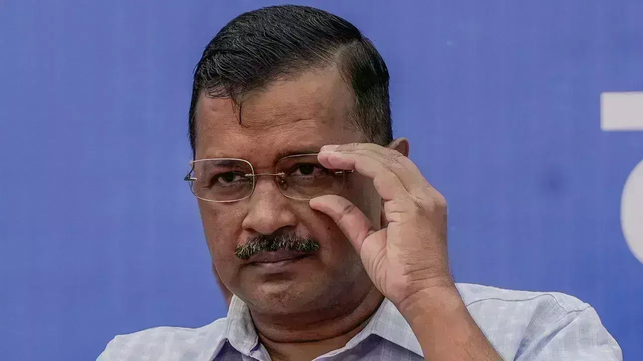Delhi Liquor Case: अरविंद केजरीवाल को ED ने दिया नोटिस, गुरुवार को हाजिर हो Delhi Liquor Case: अरविंद केजरीवाल को ED ने दिया नोटिस, गुरुवार को हाजिर हो