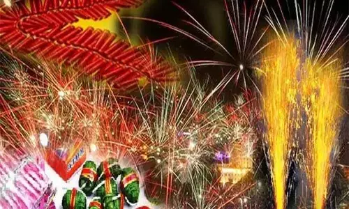 What are the guidelines regarding firecrackers in UP? Know everything here