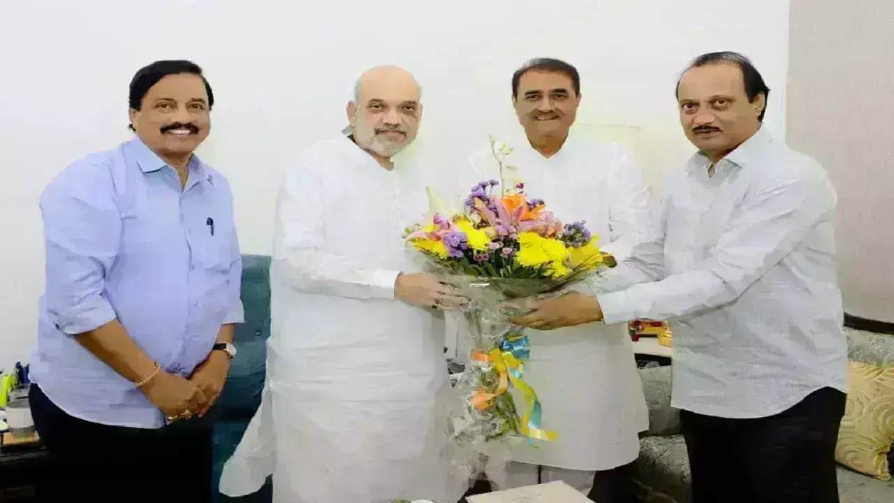 मराठा आरक्षण के बीच गृह मंत्री अमित शाह से मिले अजीत पवार, प्रफुल्ल पटेल भी रहे मौजूद