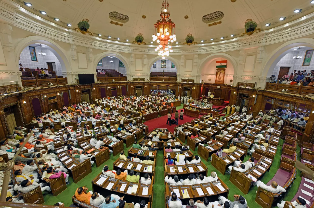Winter session of UP Assembly will start from November 28. Read full news