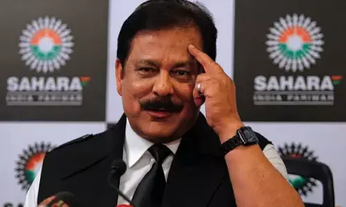 Subrata Roy Sahara : कौन थे सुब्रत राय कैसे बने सहाराश्री? ऐसा रहा लैंब्रेटा स्कूटर से प्लेन तक सफर!
