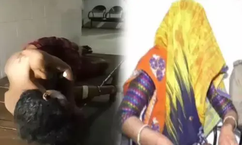 रेप की कोशिश कर रहे युवक का प्राइवेट पार्ट काटकर कोतवाली पहुँच गई महिला, बोली.... रेप की कोशिश कर रहे युवक का प्राइवेट पार्ट काटकर कोतवाली पहुँच गई महिला, बोली....