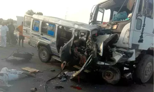 राजस्थान के नागौर में पीएम मोदी की सभा में सुरक्षा में जा रहे पुलिस जवानों से भरी गाड़ी ट्रक में घुसी, 5 की मौत कई घायल