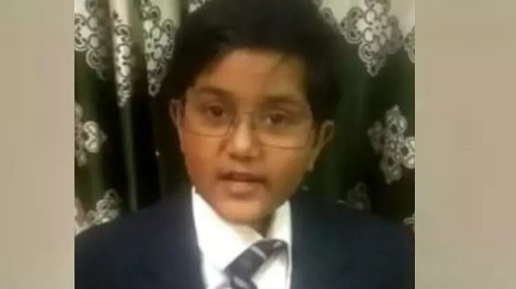 लखनऊ : एडिशनल एसपी के 10 साल के इकलौते बेटे को तेज रफ़्तार कार ने मारी टक्कर, अस्पताल में तोड़ा दम लखनऊ : एडिशनल एसपी के 10 साल के इकलौते बेटे को तेज रफ़्तार कार ने मारी टक्कर, अस्पताल में तोड़ा दम