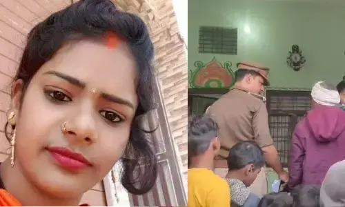 YouTuber Malti Chauhan Death : फेमस यूट्यूबर मालती चौहान की मौत से सदमे में फैंस! घर में फंदे से लटकती मिली लाश YouTuber Malti Chauhan Death : फेमस यूट्यूबर मालती चौहान की मौत से सदमे में फैंस! घर में फंदे से लटकती मिली लाश