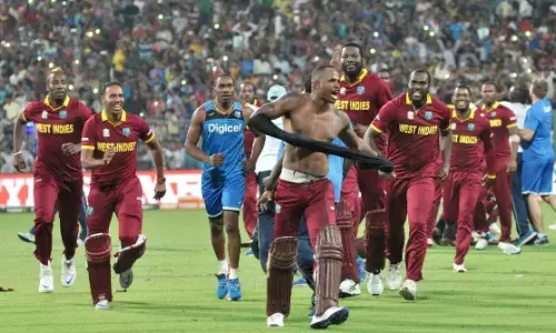 300 से अधिक मैच खेलने वाला वेस्टइंडीज के ये दिग्गज क्रिकेटर 6 साल के लिए क्रिकेट के सभी फॉर्मेट से हुआ बैन