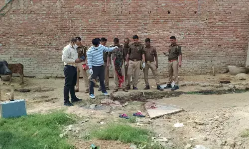 संपत्ति पर कब्जे को लेकर सौतेली मां की बेरहमी से हत्या संपत्ति पर कब्जे को लेकर सौतेली मां की बेरहमी से हत्या