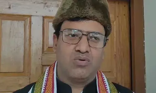 फ़र्ज़ी डिग्री मामले में हाई कोर्ट से नोटिस होने के बाद केशव मौर्या को पद से इस्तीफा दे देना चाहिए- शाहनवाज़ आलम फ़र्ज़ी डिग्री मामले में हाई कोर्ट से नोटिस होने के बाद केशव मौर्या को पद से इस्तीफा दे देना चाहिए- शाहनवाज़ आलम
