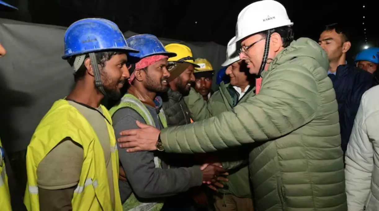 Uttarkashi Tunnel : सिल्क्यारा टनल में कार्य करने वाले कर्मियों को मिलेगा 50 हजार का इनाम, CM धामी ने की घोषणा