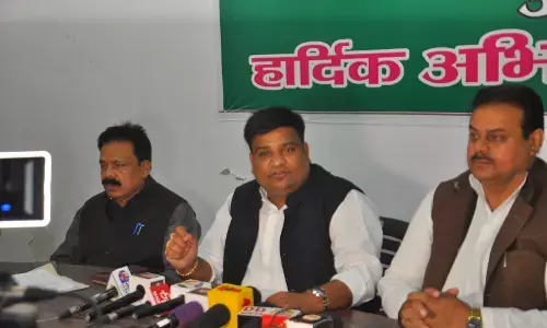 RLD नेता रोहित अग्रवाल का बड़ा बयान, BJP धार्मिक उन्माद फैलाने का काम करती है, किसानों, महिलाओं, व्यापारियों के साथ कर रही है छल