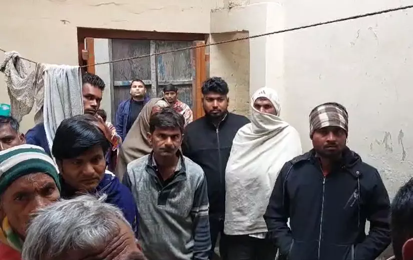 शामली में भाई ने भाई को चाकू मारकर उतारा मौत के घाट शामली में भाई ने भाई को चाकू मारकर उतारा मौत के घाट