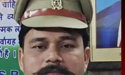 गाजियाबाद में तैनात दारोगा पर जानलेवा हमला, थाने में नही लिखी गई रिपोर्ट गाजियाबाद में तैनात दारोगा पर जानलेवा हमला, थाने में नही लिखी गई रिपोर्ट