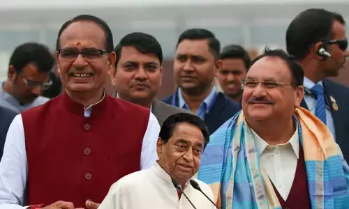 कांग्रेस की मध्य प्रदेश में बुरी पराजय की समीक्षा कांग्रेस की मध्य प्रदेश में बुरी पराजय की समीक्षा