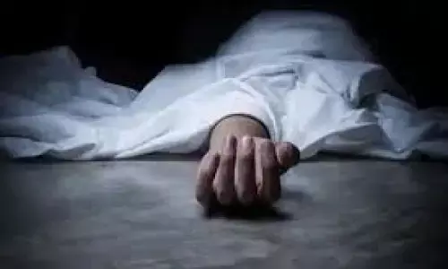 рдкрддреНрдиреА рдХреА рд╣рддреНрдпрд╛ рдХреЗ рдЖрд░реЛрдкреА рдпреБрд╡рдХ рдХреА рдЬрд╣рд░ рдЦрд╛рдиреЗ рд╕реЗ рдореМрдд рдкрддреНрдиреА рдХреА рд╣рддреНрдпрд╛ рдХреЗ рдЖрд░реЛрдкреА рдпреБрд╡рдХ рдХреА рдЬрд╣рд░ рдЦрд╛рдиреЗ рд╕реЗ рдореМрдд