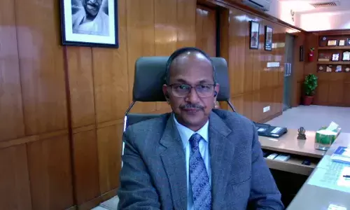 ऐतिहसिक एवं दुर्लभ अभिलेखीय धरोहर को डिजीटल करने का प्रयास युद्ध स्तर पर जारी ऐतिहसिक एवं दुर्लभ अभिलेखीय धरोहर को डिजीटल करने का प्रयास युद्ध स्तर पर जारी