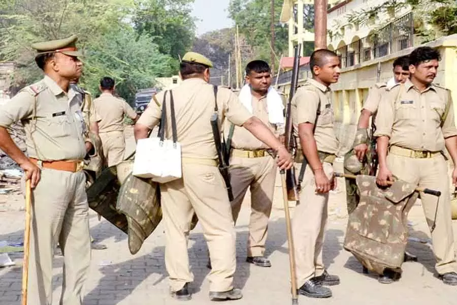 उत्तर प्रदेश पुलिस में 62 हजार पदों पर जनवरी से होगी भर्ती शुरू, इस तरह करें एप्लाई उत्तर प्रदेश पुलिस में 62 हजार पदों पर जनवरी से होगी भर्ती शुरू, इस तरह करें एप्लाई
