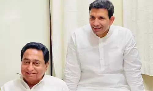 MP Congress New President: मध्य प्रदेश में चुनावी हार के बाद कमलनाथ पर गिरी गाज! जीतू पटवारी बनें कांग्रेस प्रदेश अध्यक्ष MP Congress New President: मध्य प्रदेश में चुनावी हार के बाद कमलनाथ पर गिरी गाज! जीतू पटवारी बनें कांग्रेस प्रदेश अध्यक्ष