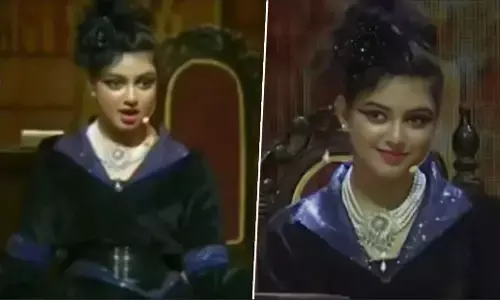 Aaradhya Bachchan Performance: आराध्या बच्चन ने स्कूल के अनुअल डे परफॉरमेंस में लुटी महफ़िल, देखें विडियो Aaradhya Bachchan Performance: आराध्या बच्चन ने स्कूल के अनुअल डे परफॉरमेंस में लुटी महफ़िल, देखें विडियो