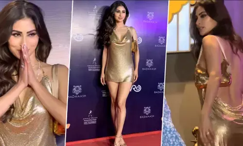 Mouni Roy Sexy Video: मौनी रॉय का सेक्सी गोल्डन ड्रेस में सेक्सी वीडियो हुआ वायरल Mouni Roy Sexy Video: मौनी रॉय का सेक्सी गोल्डन ड्रेस में सेक्सी वीडियो हुआ वायरल
