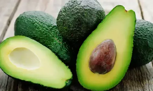 Avocado Benefits: सुफर फूड है एवोकाडो, इसे डाइट में करेंगे शामिल तो होंगे ये ज़बरदस्त फायदे Avocado Benefits: सुफर फूड है एवोकाडो, इसे डाइट में करेंगे शामिल तो होंगे ये ज़बरदस्त फायदे