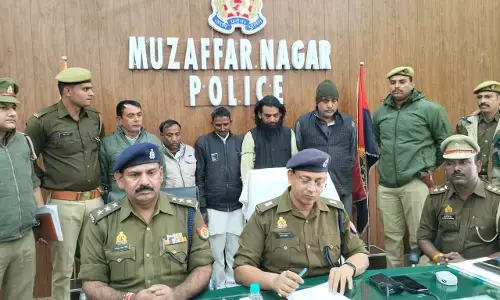 मुजफ्फरनगर पुलिस का बड़ा खुलासा! तांत्रिकों के गैंग का किया भंडाफोड़, जानिए- लोगों को कैसे फंसाते थे जाल में! मुजफ्फरनगर पुलिस का बड़ा खुलासा! तांत्रिकों के गैंग का किया भंडाफोड़, जानिए- लोगों को कैसे फंसाते थे जाल में!