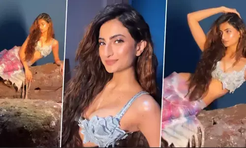 Palak Tiwari Sexy Video: Palak Tiwari ने गिराई बिजली, एक्ट्रेस के Sexy पोज ने यूजर्स के उड़ाए होश Palak Tiwari Sexy Video: Palak Tiwari ने गिराई बिजली, एक्ट्रेस के Sexy पोज ने यूजर्स के उड़ाए होश