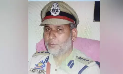 जम्मू-कश्मीर : आतंकियों ने मस्जिद में नमाज पढ़ रहे रिटायर SSP की गोली मारकर की हत्या