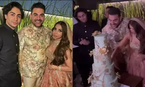 Arbaaz Khan married: अरबाज खान ने शेयर की दूसरी बीवी शौरा खान के साथ शादी की पहली तस्वीर, बेटे अरहान ने दिए पोज Arbaaz Khan married: अरबाज खान ने शेयर की दूसरी बीवी शौरा खान के साथ शादी की पहली तस्वीर, बेटे अरहान ने दिए पोज