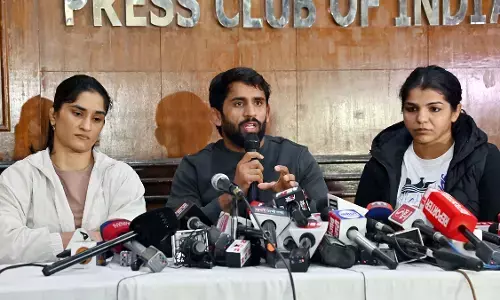 WFI के निलंबन के बाद ओलंपिक संघ ने बनाई 3 सदस्यों की समिति, भूपिंदर सिंह बाजवा को मिली कमान! एथलीट के सिलेक्शन समेत इन कामों को देखेगी WFI के निलंबन के बाद ओलंपिक संघ ने बनाई 3 सदस्यों की समिति, भूपिंदर सिंह बाजवा को मिली कमान! एथलीट के सिलेक्शन समेत इन कामों को देखेगी