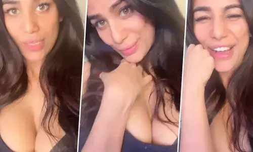 Poonam Pandey Sexy Videos: Poonam Pandey ने Sexy गाउन में बिखेरा जलवा, एक्ट्रेस की हॉटनेस देख लट्टू हुए यूजर्स Poonam Pandey Sexy Videos: Poonam Pandey ने Sexy गाउन में बिखेरा जलवा, एक्ट्रेस की हॉटनेस देख लट्टू हुए यूजर्स