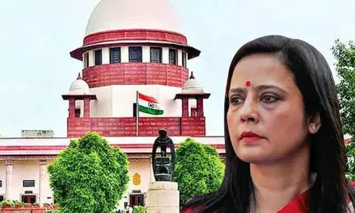 महुआ मोइत्रा केस में सुप्रीम कोर्ट ने लोकसभा महासचिव को जारी किया नोटिस महुआ मोइत्रा केस में सुप्रीम कोर्ट ने लोकसभा महासचिव को जारी किया नोटिस