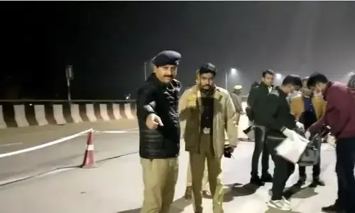 वाराणसी के बाबतपुर एयरपोर्ट के पास युवक को कार सवार ने गोली मारकर हत्या की