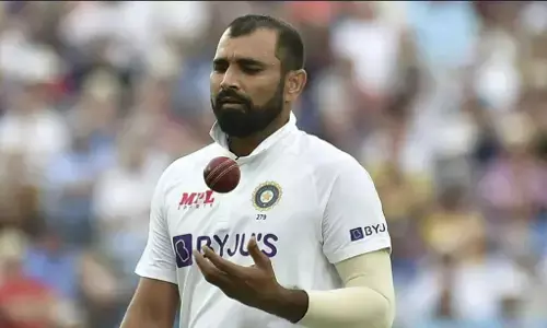 IND vs ENG: टीम इंडिया को लगा बड़ा झटका, अफ्रीका के खिलाफ टेस्ट सीरीज नहीं खेलेंगे मोहम्मद शमी! जानें किस वजह से हुए बाहर