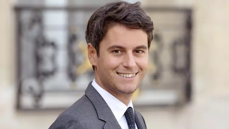 Gabriel Attal : जानिए- कौन हैं 34 साल के गेब्रियल अटल, जो फ्रांस के सबसे युवा और पहले गे प्रधानमंत्री?
