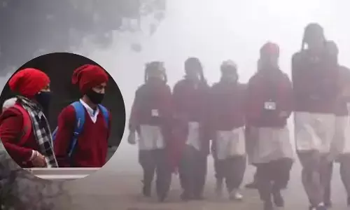 स्कूलों में शीतलहर की छुट्टियों पर शिक्षा विभाग के अपर मुख्य सचिव ने लगाई रोक, DM के आदेश को बताया गलत! स्कूलों में शीतलहर की छुट्टियों पर शिक्षा विभाग के अपर मुख्य सचिव ने लगाई रोक, DM के आदेश को बताया गलत!