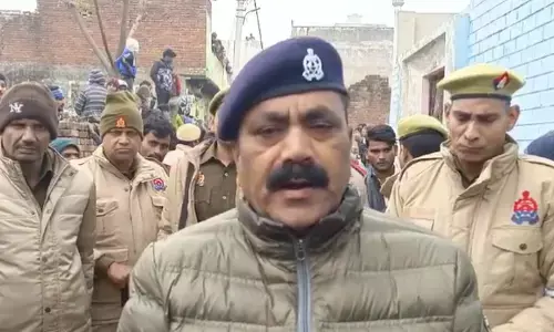 मेरठ की बड़ी खबर: दवाई लेने जा रही युवती को गोली से उड़ाया मेरठ की बड़ी खबर: दवाई लेने जा रही युवती को गोली से उड़ाया