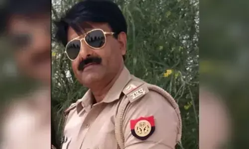 मेरठ में पुलिस और बदमाशों के बीच एनकाउंटर, चौकी इंचार्ज को गोली मारने वाले बदमाश को एनकाउंटर में किया ढेर! मेरठ में पुलिस और बदमाशों के बीच एनकाउंटर, चौकी इंचार्ज को गोली मारने वाले बदमाश को एनकाउंटर में किया ढेर!