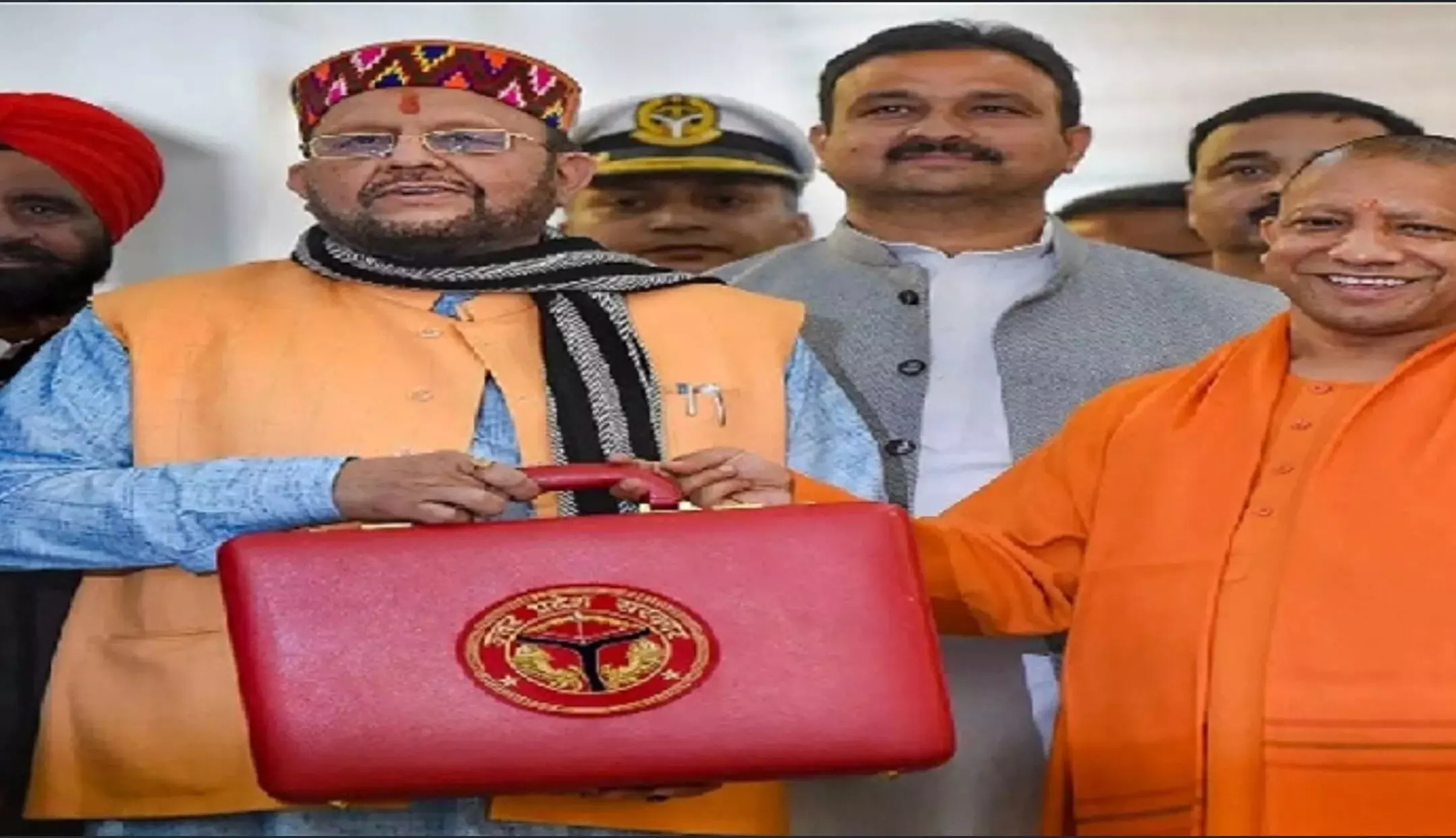 UP BUDGET 2024: योगी सरकार ने बनाया रिकॉर्ड, पेश किया अबतक का सबसे बड़ा बजट