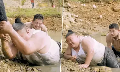 Viral Video: नागालैंड के मंत्री तेमजेन का मजेदार वीडिया वायरल, एक तालाब में फंसे हुए आ रहे नजर