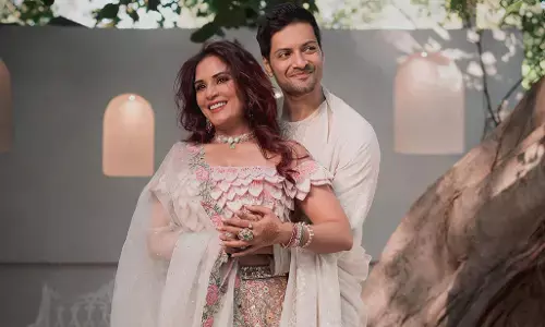 Richa Chadha-Ali Fazal: माता-पिता बनने वाले हैं अली फजल-ऋचा चड्ढा, सोशल मीडिया के जरिए फैंस को दी खुशखबरी Richa Chadha-Ali Fazal: माता-पिता बनने वाले हैं अली फजल-ऋचा चड्ढा, सोशल मीडिया के जरिए फैंस को दी खुशखबरी