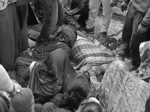युवक की सगाई से कुछ समय पहले जमीनी विवाद में गोली मारकर हत्या युवक की सगाई से कुछ समय पहले जमीनी विवाद में गोली मारकर हत्या