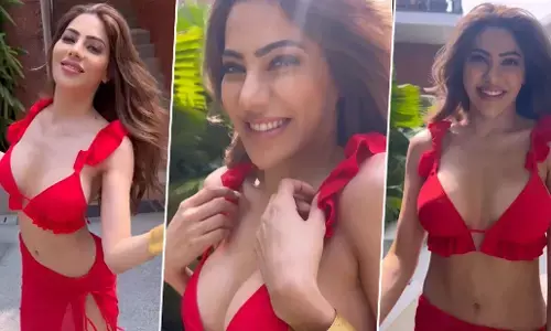Nikki Tamboli Sexy Videos : Nikki Tamboli ने सेक्सी ड्रेस में गिराई बिजली, सेक्सी अदाओं ने जीता फैंस का दिल Nikki Tamboli Sexy Videos : Nikki Tamboli ने सेक्सी ड्रेस में गिराई बिजली, सेक्सी अदाओं ने जीता फैंस का दिल