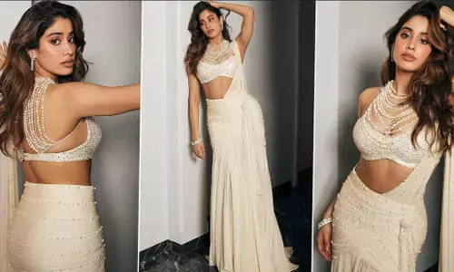 Janhvi Kapoor Sexy Videos: सेक्सी साड़ी में Janhvi Kapoor ने ढाया कहर, सेक्सी तस्वीरें देखकर फैंस हुए दीवाने Janhvi Kapoor Sexy Videos: सेक्सी साड़ी में Janhvi Kapoor ने ढाया कहर, सेक्सी तस्वीरें देखकर फैंस हुए दीवाने