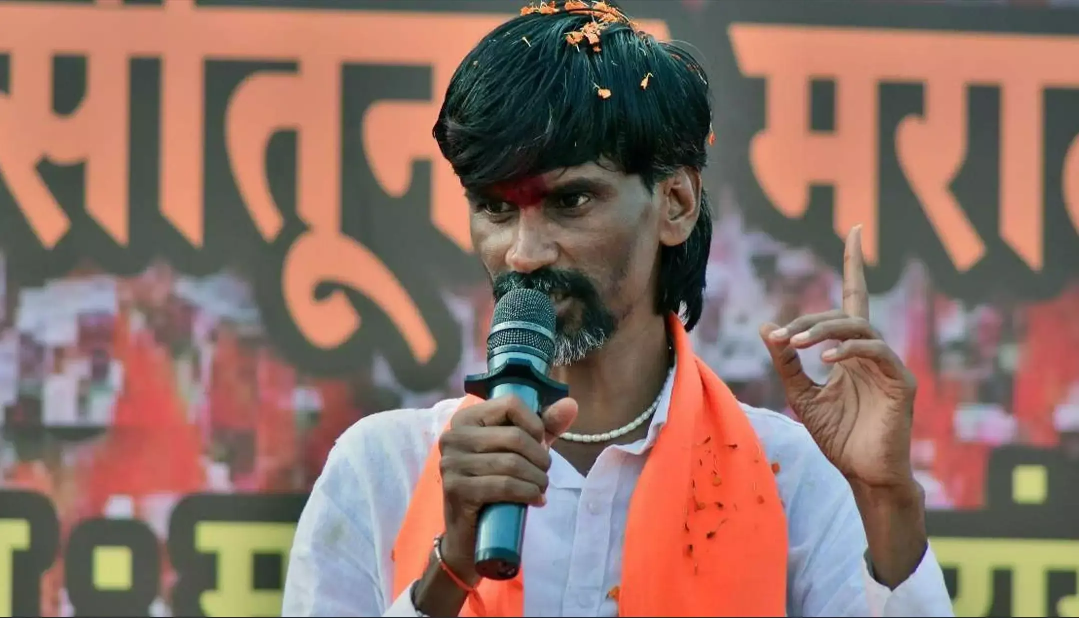 Maharashtra News Hindi: मराठा कोटा एक्टिविस्ट मनोज जरांगे पाटिल और समर्थकों के खिलाफ केस दर्ज, जानें- क्या है मामला