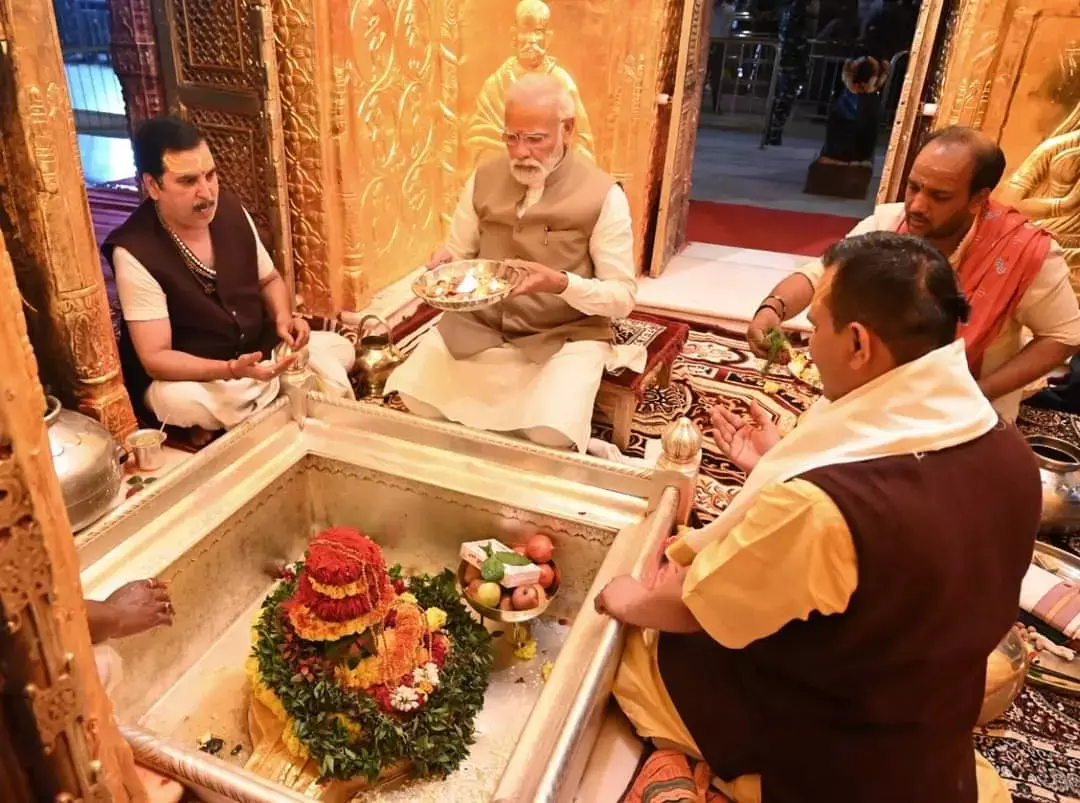पीएम मोदी के काशी का ससंदीय रिपोर्ट कार्ड! इन पांच परियोजनाओं ने बदली बनारस की तकदीर.... पीएम मोदी के काशी का ससंदीय रिपोर्ट कार्ड! इन पांच परियोजनाओं ने बदली बनारस की तकदीर....