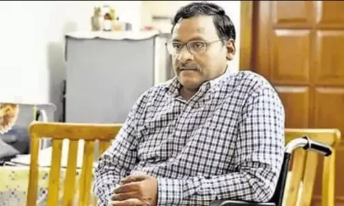 GN Saibaba Case: DU के पूर्व प्रोफेसर GN Saibaba को Bombay High Court से बड़ी राहत, माओवादी लिंक मामले में बरी