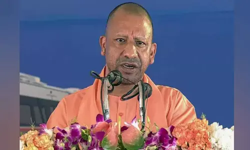 UP Police Paper Leak: यूपी पुलिस पेपर लीक में योगी सरकार का बड़ा एक्‍शन, भर्ती बोर्ड की अध्‍यक्ष रेणुका मिश्रा को हटाया